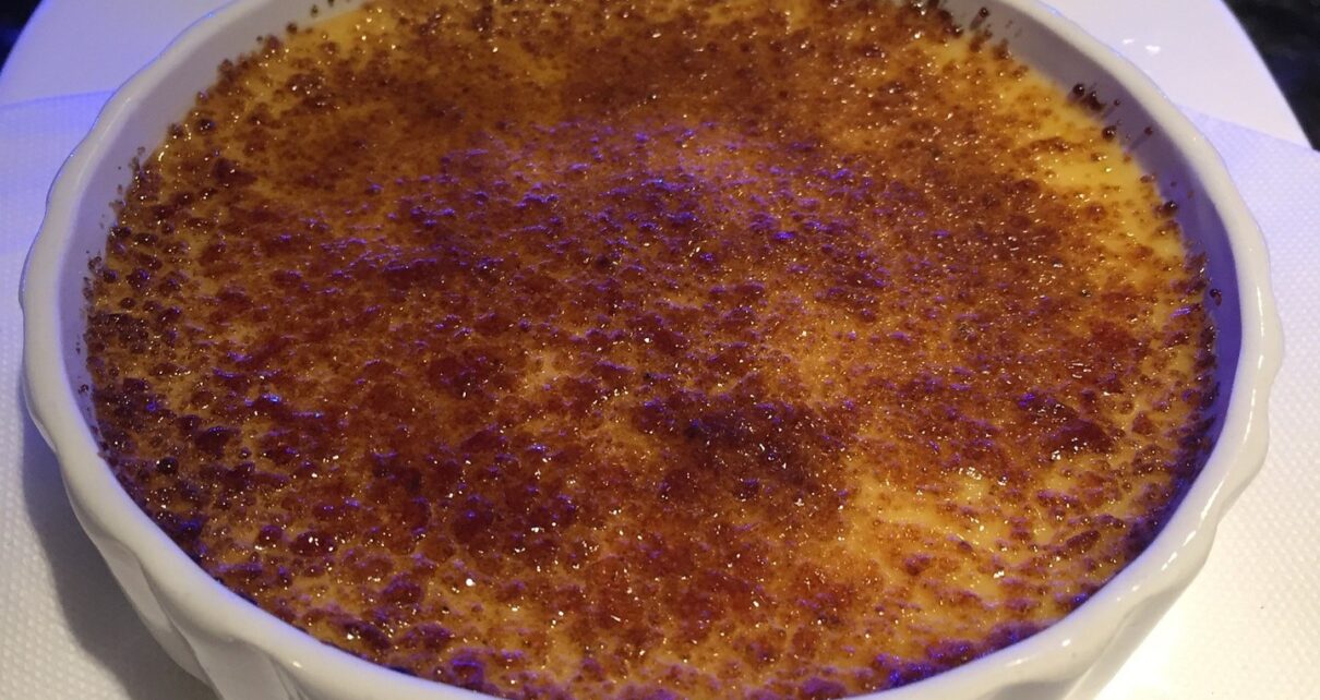 Óriás creme brulee, szakácsfáklya nélkül (glutén és laktózmentes)