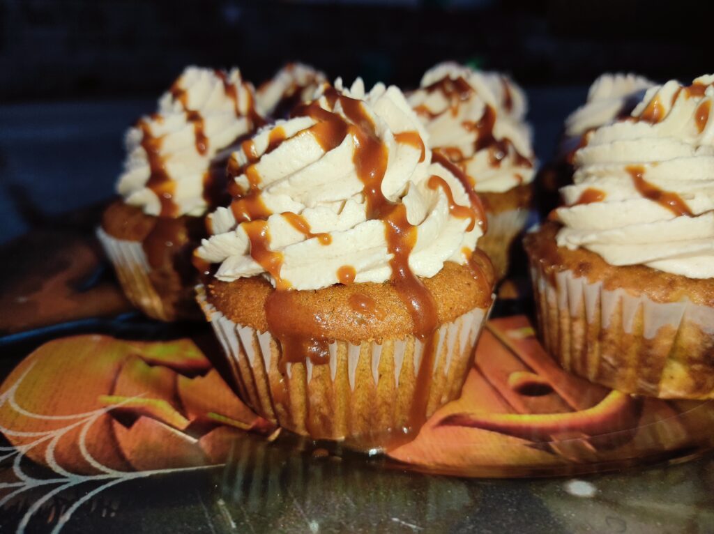 Sütőtökös-karamellás-fahéjas cupcake (glutén és laktózmentes)